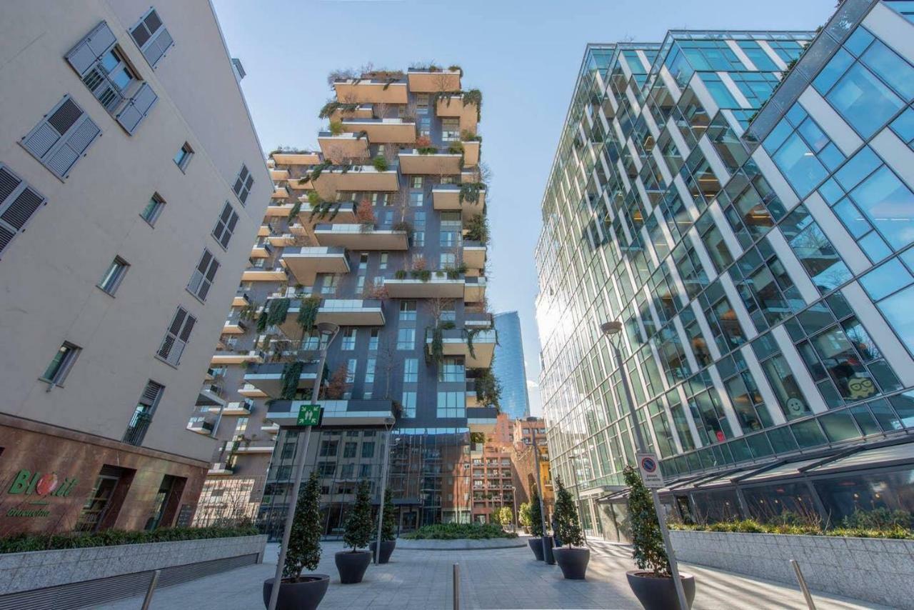 Joivy 1Br Apt In Isola With Stunning View To Bosco Verticale Milan Luaran gambar